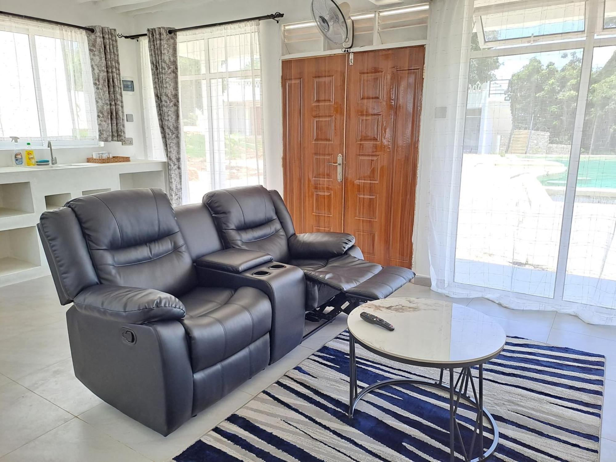 Cave Diani Holiday Apartments Диани-Бич Экстерьер фото